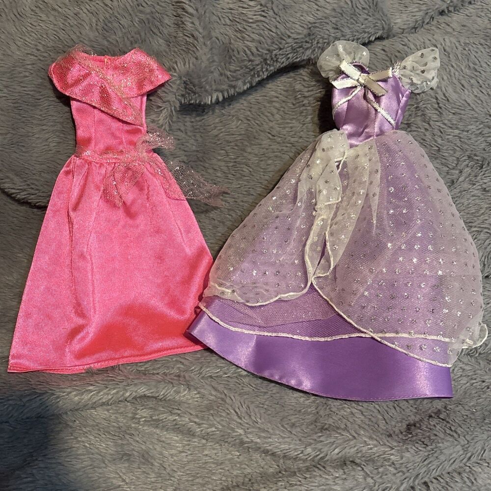 Lot 2 Mattel Princess Barbie 1997 First Royal Teresa Purple Dress + Pink Gown